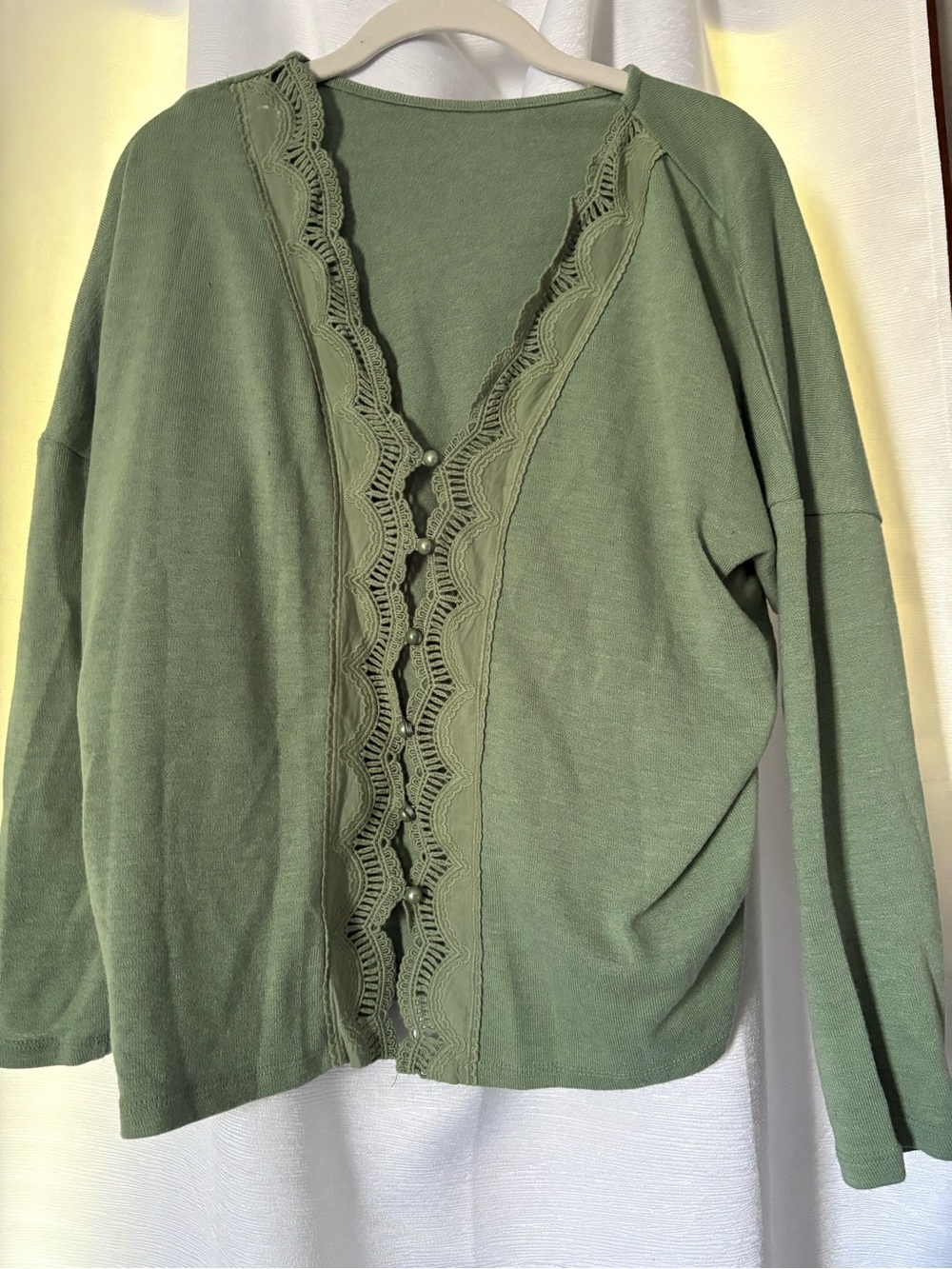 Francesca’s Long Sleeve with Goregous Open Back and Lace Trim